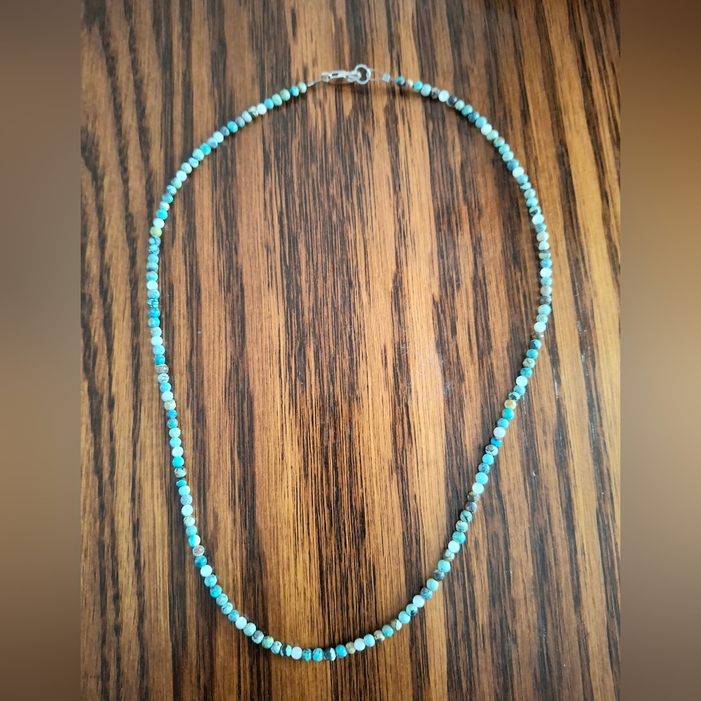 Necklace Hubei Turquoise And Mother Of Pearl Natural Beads 18" long 3mm